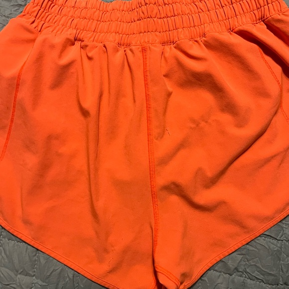 Lululemon orange shorts size small - Picture 2 of 4